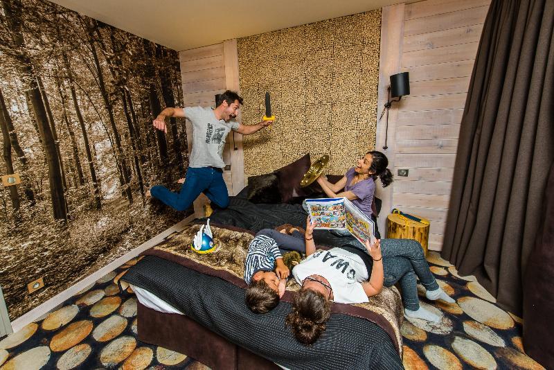 Hotel Des Trois Hiboux Plailly Exteriér fotografie